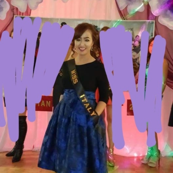 Dress - Picture 2 of 2